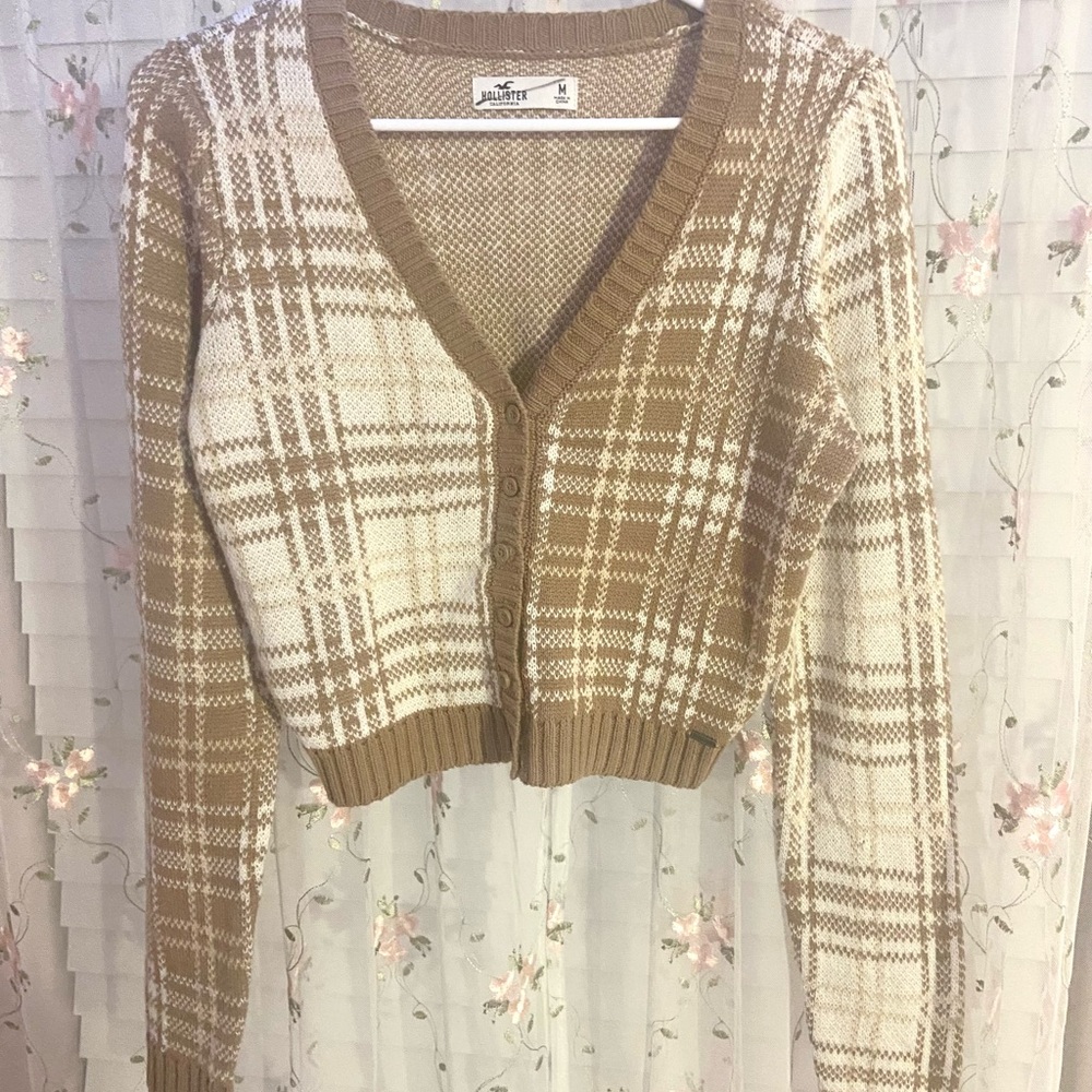 Hollister Tan and Cream Plaid Cardigan